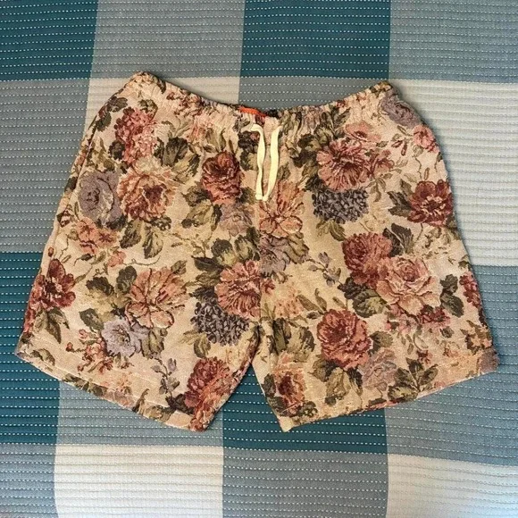 Tapestry shorts - Picture 1 of 4
